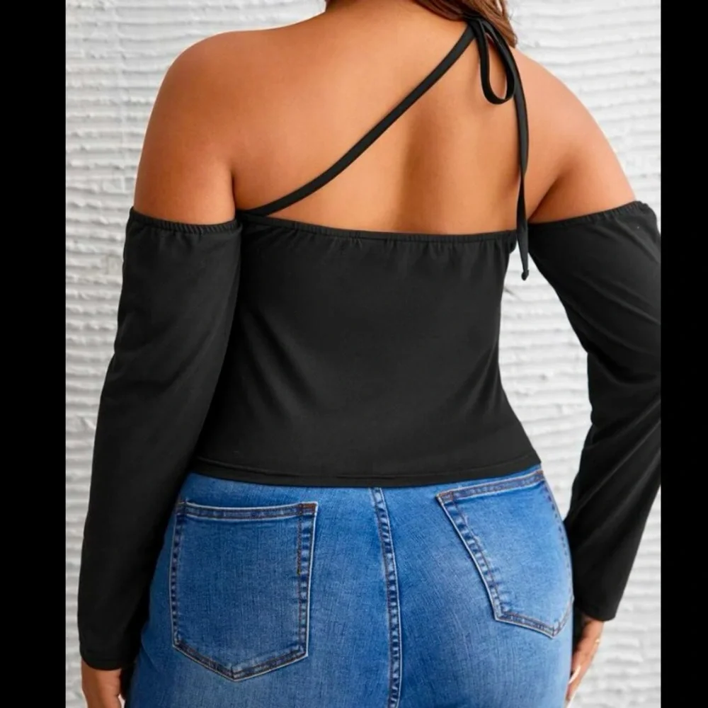 Drawstring Front Split Top - Picture 2 of 2